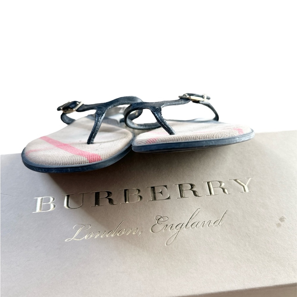 Burberry Housecheck Meadow Flip Flop - Picture 5 of 7